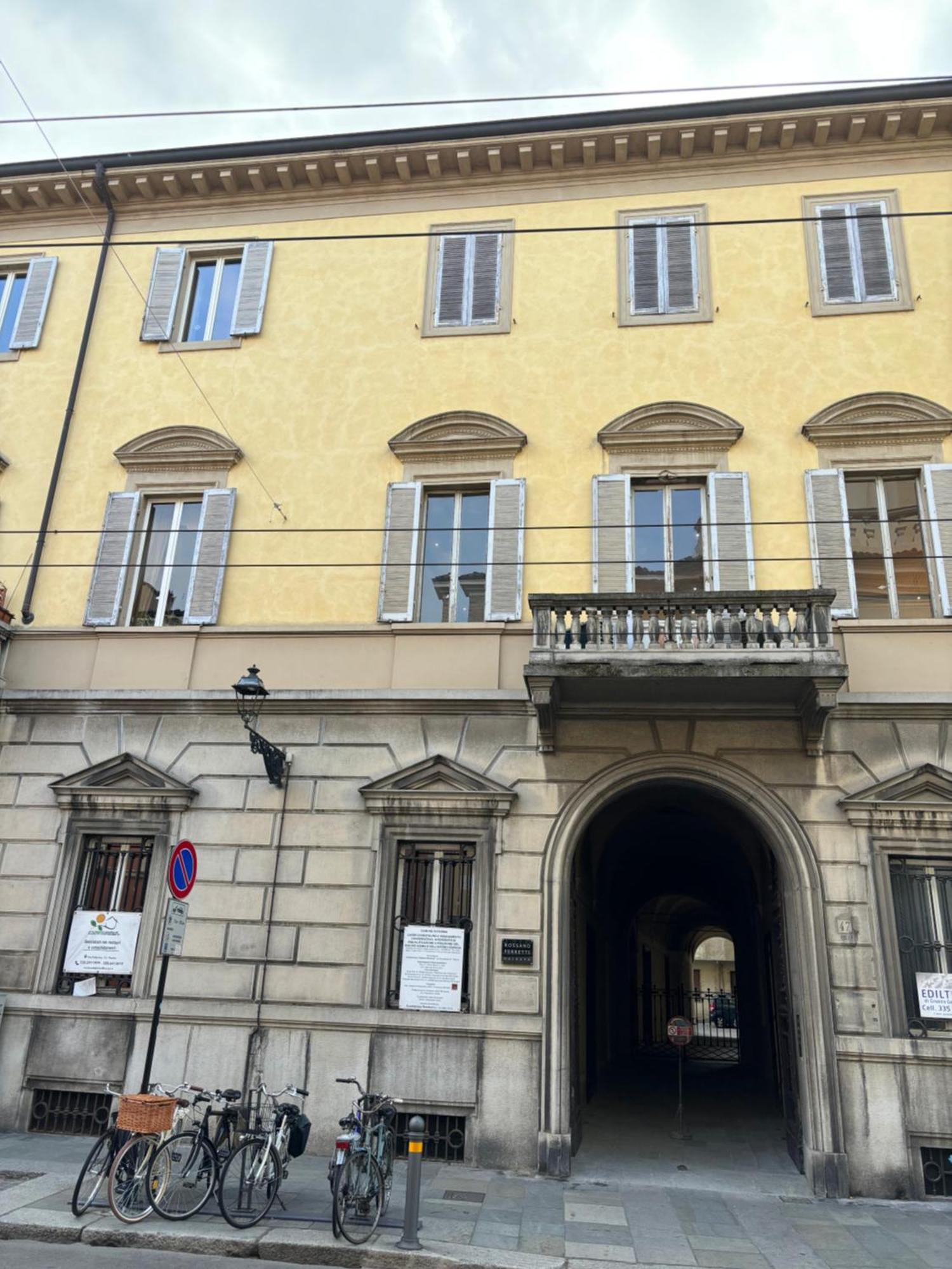 Appartamento L'Antica Colonna, In Centro Storico ปาร์มา ภายนอก รูปภาพ