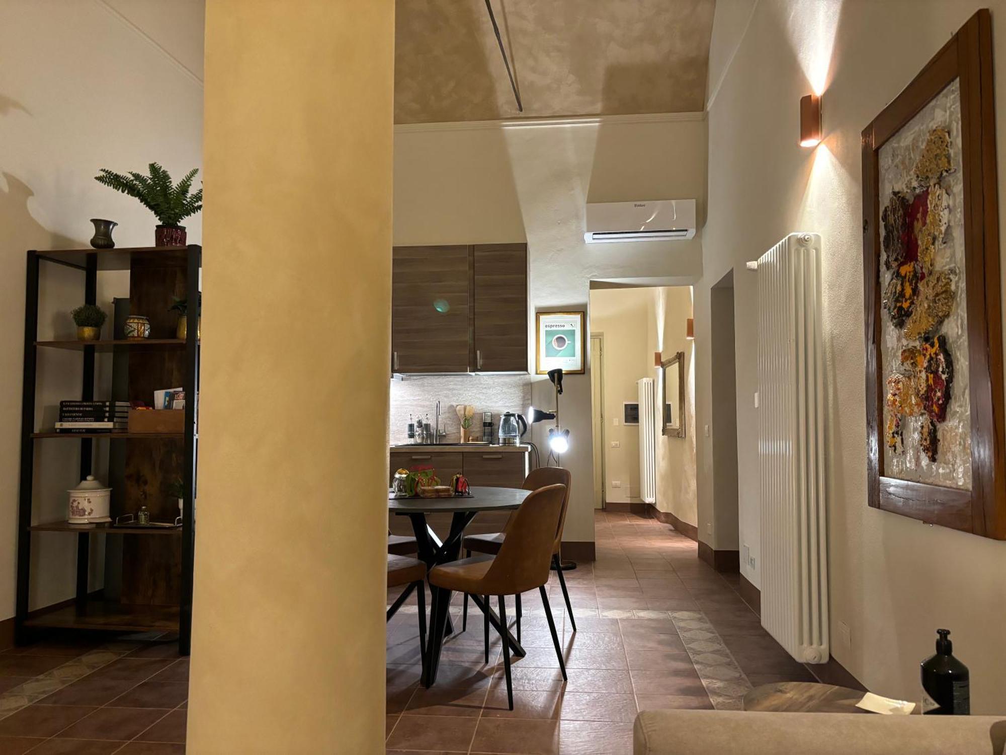 Appartamento L'Antica Colonna, In Centro Storico ปาร์มา ภายนอก รูปภาพ